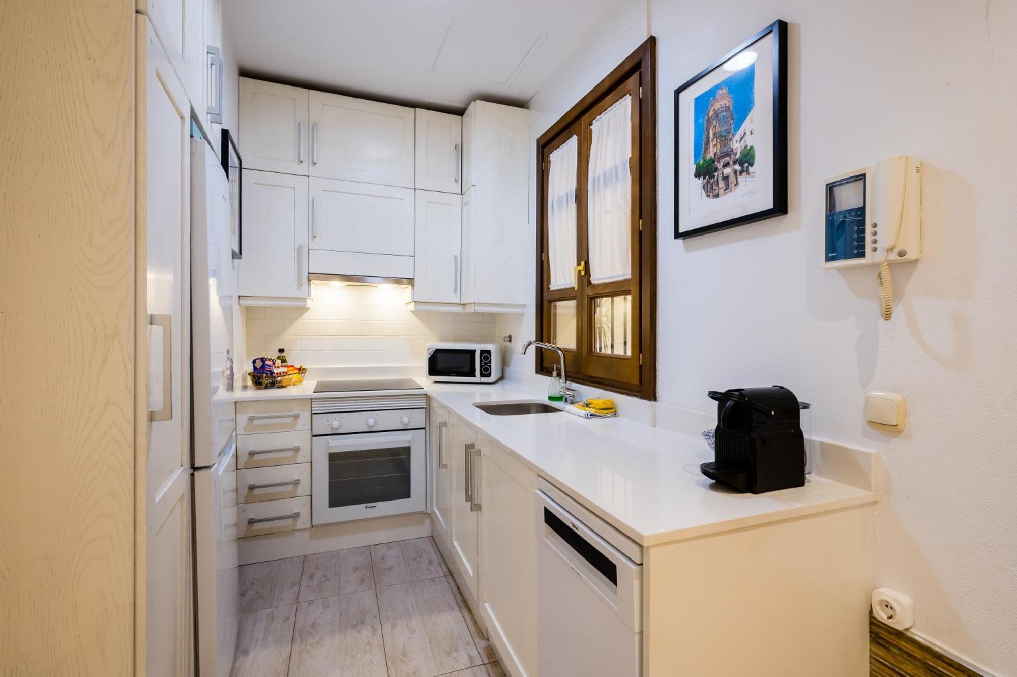Beautiful And Cozy- 1Bd 1Bth- Arenal Center Leilighet Sevilla Eksteriør bilde