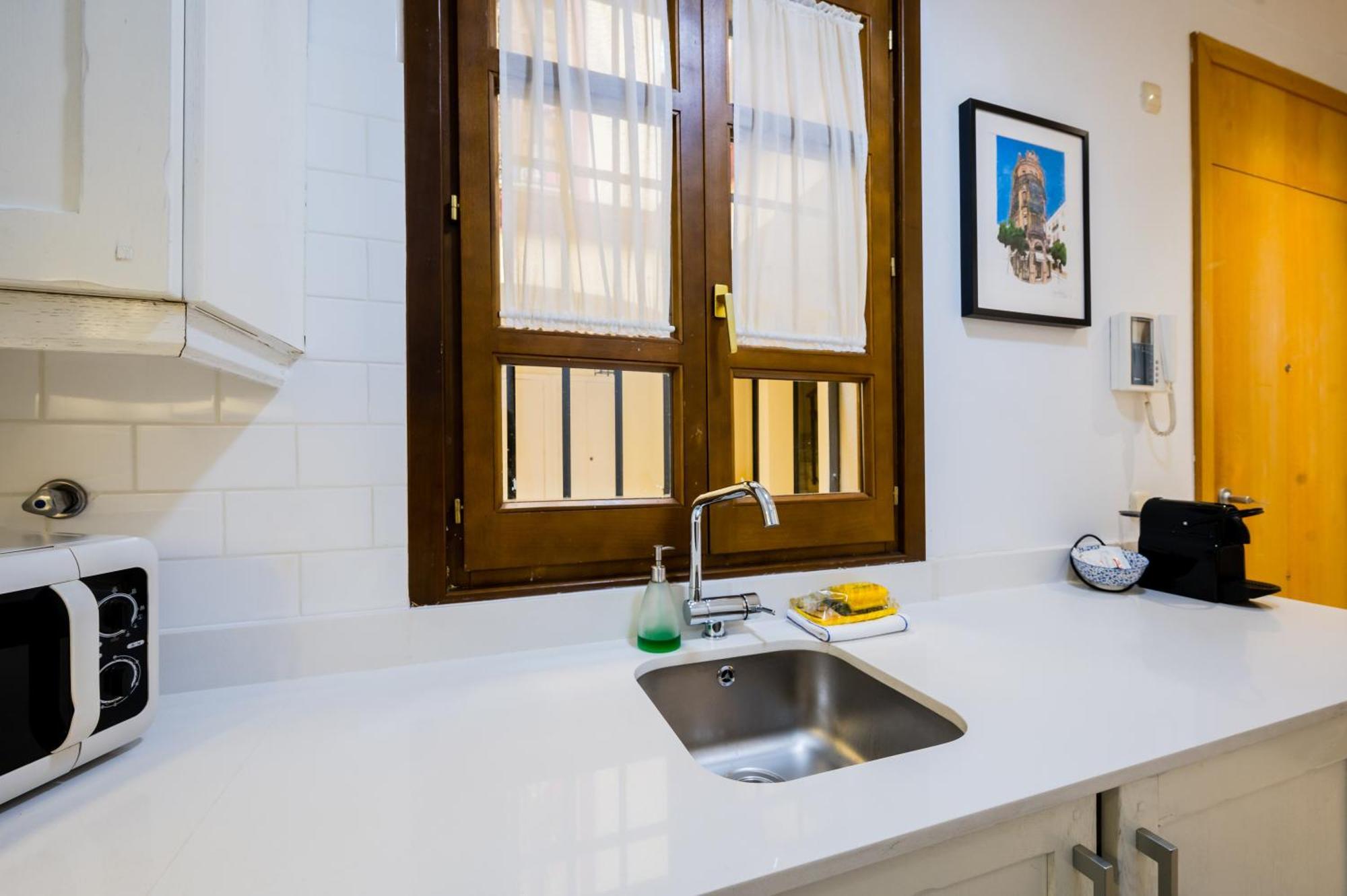 Beautiful And Cozy- 1Bd 1Bth- Arenal Center Leilighet Sevilla Eksteriør bilde