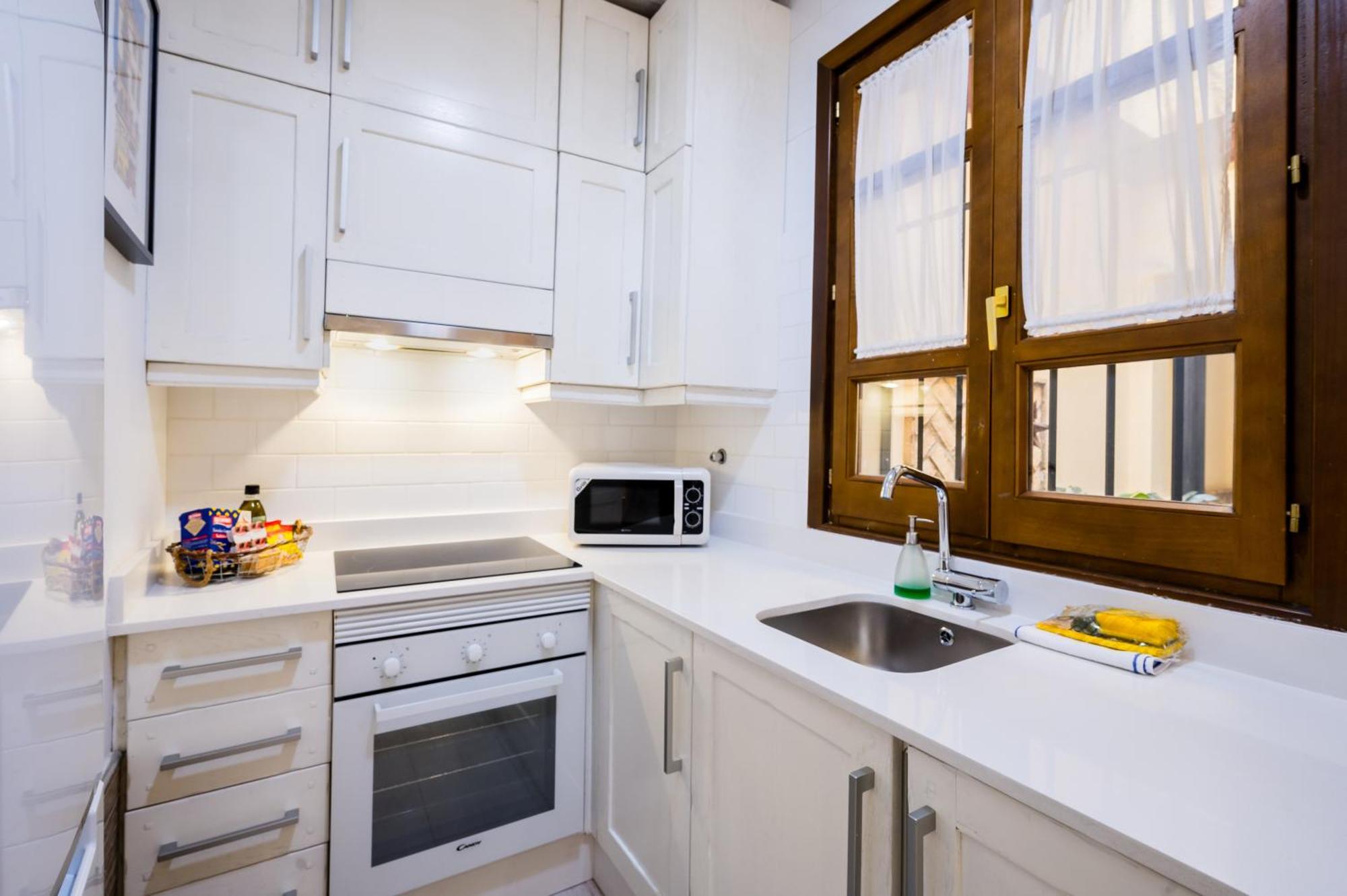 Beautiful And Cozy- 1Bd 1Bth- Arenal Center Leilighet Sevilla Eksteriør bilde