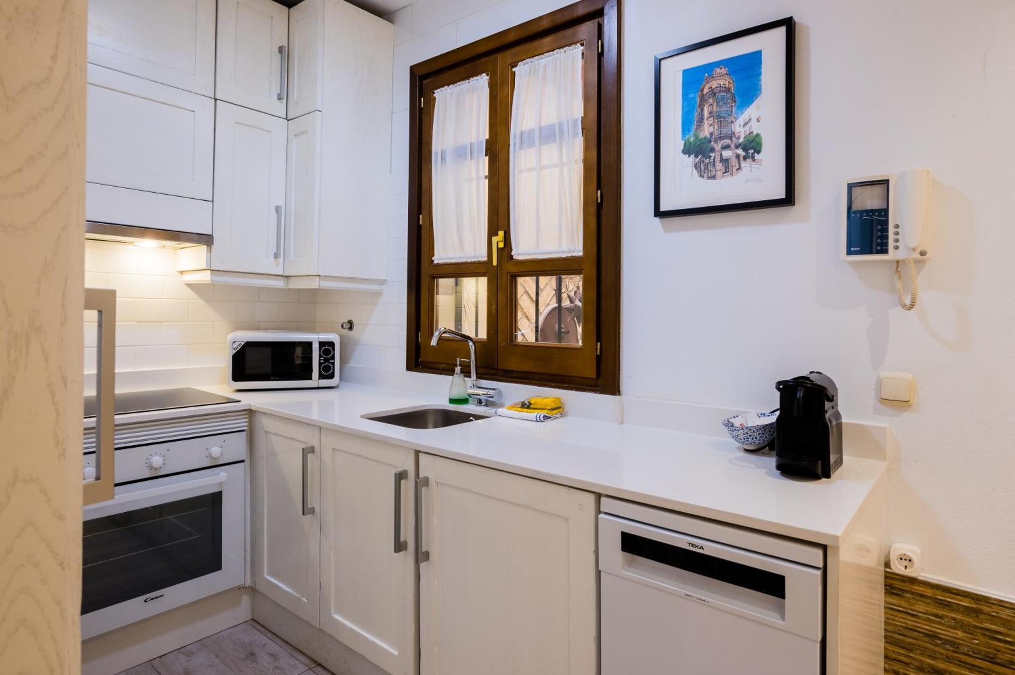Beautiful And Cozy- 1Bd 1Bth- Arenal Center Leilighet Sevilla Eksteriør bilde
