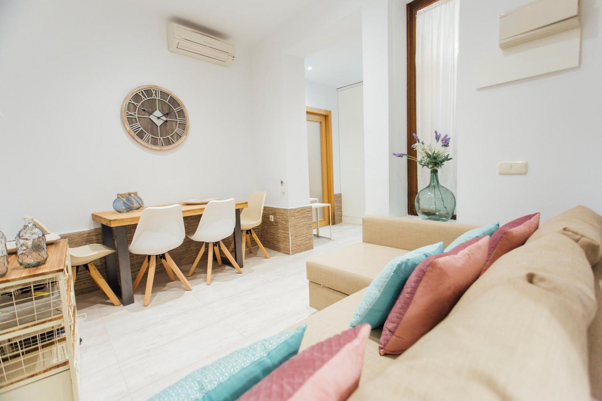 Beautiful And Cozy- 1Bd 1Bth- Arenal Center Leilighet Sevilla Eksteriør bilde