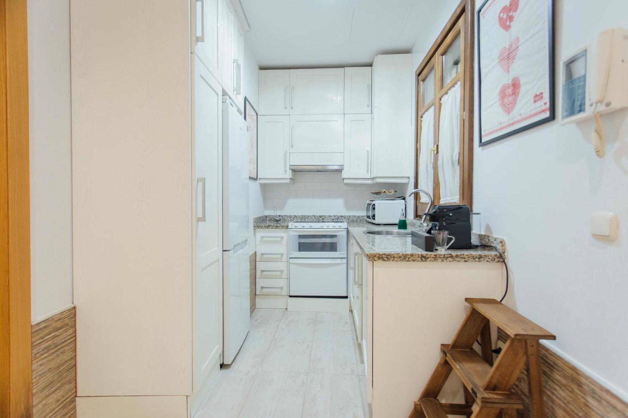 Beautiful And Cozy- 1Bd 1Bth- Arenal Center Leilighet Sevilla Eksteriør bilde